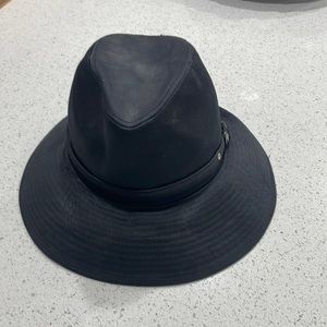 Black classy hat